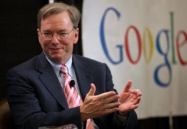 Cựu CEO Google tiết lộ đầu tư tiền điện tử, thích Web3
